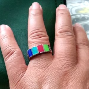 😊✨️STUNNING FOUR GEMSTONES RING ❤️